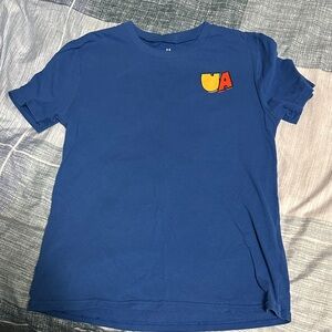 Youth under armour tee size medium